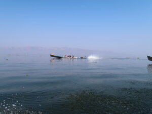 longtail-boat-inle-myanmar