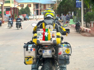 motorcykel-i-myanmar